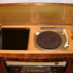 Gramophone - maple veneer, walnut veneer - Tesla - 1950