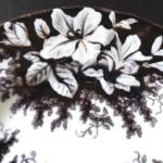 Small shallow plate with brown ornament - Altrohla