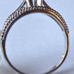 Ring made of white gold with brilliant