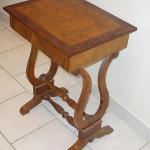 Small Table - walnut wood - 1830
