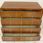 Chest of drawers - walnut wood - 1840