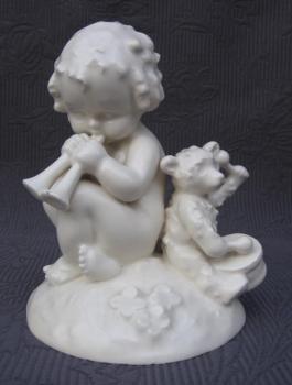 Porcelain Figurine - glazed stoneware - 1925