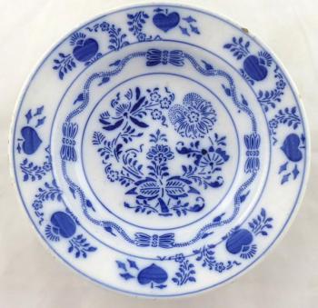 Plate with cobalt onion ornament, stoneware