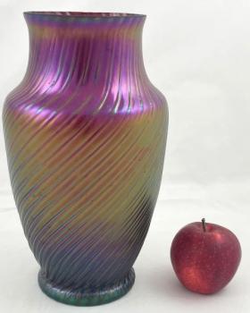 Vase - glass - 1910