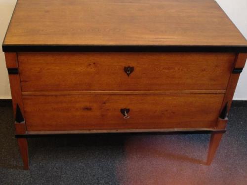 Chest of drawers - solid oak, French polish - 1820