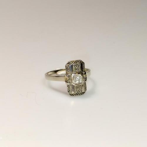 Ladies' Ring - gold, diamond - 1920