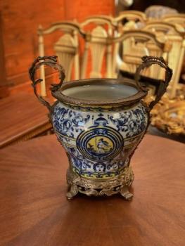 Flowerpot - 1980 Flowerpot - 1980
