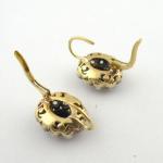 Earrings with natural blue sapphires and 20 diamon Earrings with natural blue sapphires and 20 diamon