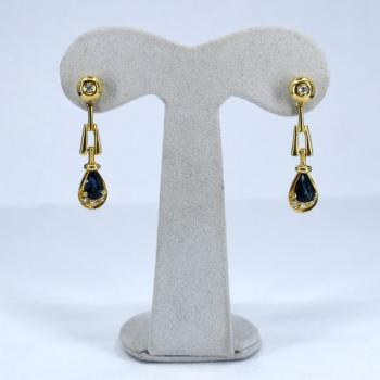 Gold earrings with saphire and diamonds Gold earrings with saphire and diamonds