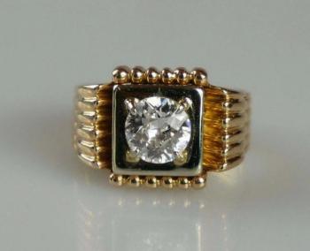 Ring - gold, diamond - 1980 Ring - gold, diamond - 1980