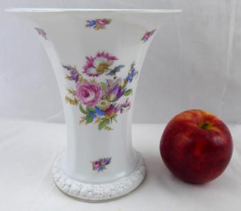 Larger vase with flowers - Rosenthal Larger vase with flowers - Rosenthal
