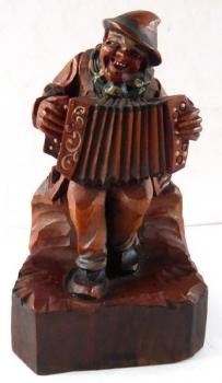 Cheerful harmonica-playing singer-songwriter Cheerful harmonica-playing singer-songwriter