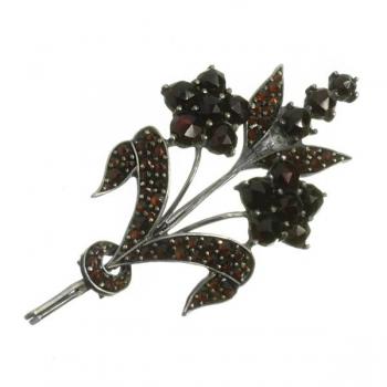 Brooch with Garnet - Czech garnet, tombac - 1910 Brooch with Garnet - Czech garnet, tombac - 1910