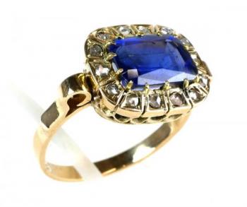 Ladies' Gold Ring - 1915 Ladies' Gold Ring - 1915