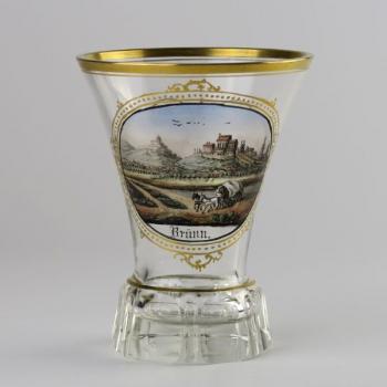 Glass - clear glass - 1920 Glass - clear glass - 1920