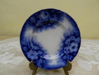 Plate - porcelain - 1870 Plate - porcelain - 1870