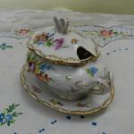Box - white porcelain - 1930 Box - white porcelain - 1930