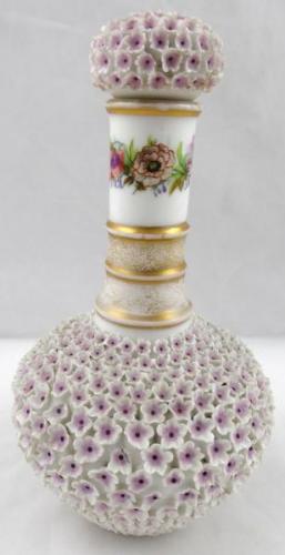 Carafe with embossed pink flowers Carafe with embossed pink flowers