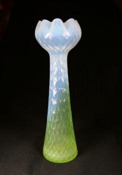 Vase - opal glass - 1910 Vase - opal glass - 1910