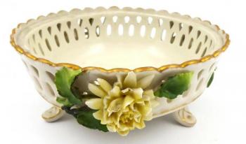 Dish - porcelain - 1940 Dish - porcelain - 1940