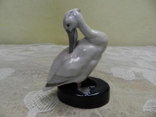 Porcelain Figurine - porcelain - 1930 Porcelain Figurine - porcelain - 1930