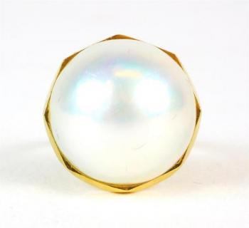 Ladies' Gold Ring - 1960 Ladies' Gold Ring - 1960