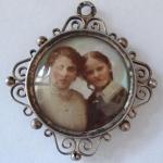 Round silver medallion, with photos - Vienna Round silver medallion, with photos - Vienna