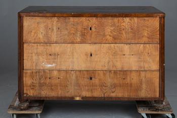 Chest of drawers - 1830 Chest of drawers - 1830
