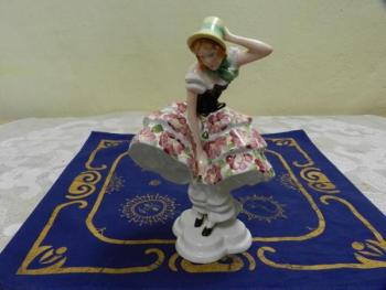 Porcelain Figurine - porcelain - Royal Dux Deutschland - 1945 Porcelain Figurine - porcelain - Royal Dux Deutschland - 1945