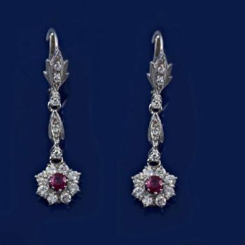 Gold Earrings - 1960 Gold Earrings - 1960