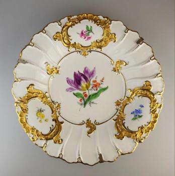Plate - painted porcelain - Meissen - 1940 Plate - painted porcelain - Meissen - 1940