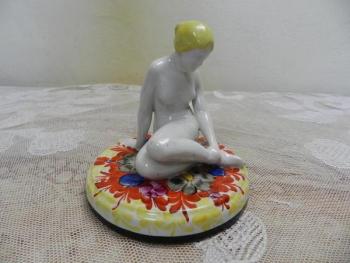 Porcelain Lady Figurine - porcelain - 1920 Porcelain Lady Figurine - porcelain - 1920
