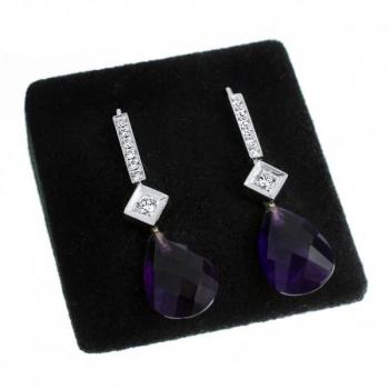 Earrings - gold, brilliant cut diamond - 1980 Earrings - gold, brilliant cut diamond - 1980
