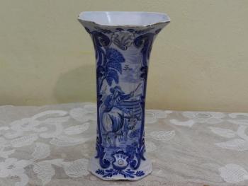 Vase - ceramics - 1750 Vase - ceramics - 1750