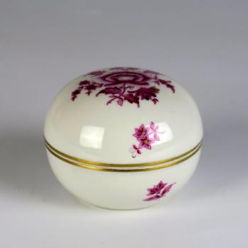 Porcelain jar with lid - Herend Porcelain jar with lid - Herend