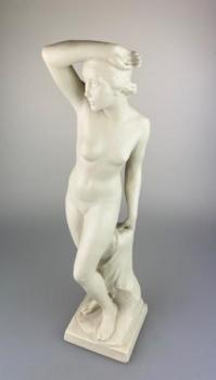 Porcelain Lady Figurine - 1940 Porcelain Lady Figurine - 1940
