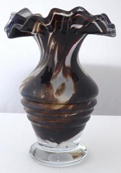Vase with milk and brown glass Vase with milk and brown glass