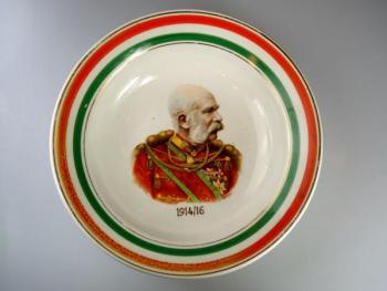 Plate - stoneware - 1915 Plate - stoneware - 1915