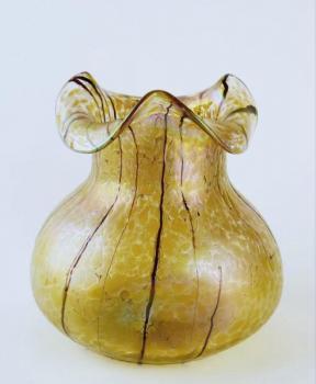 Vase - glass - 1900 Vase - glass - 1900