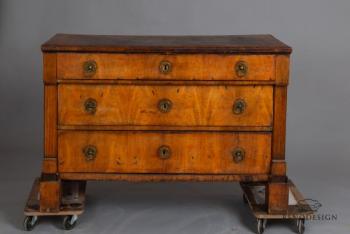 Chest of drawers - 1830 Chest of drawers - 1830