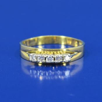 Gold ring with diamonds Gold ring with diamonds