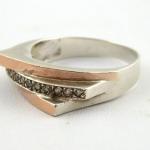 Ring with zircons Ring with zircons