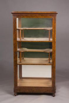 Vitrine - 1830 Vitrine - 1830