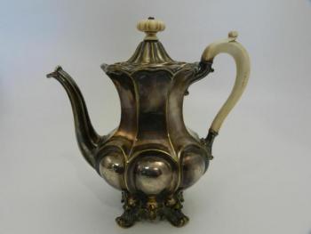 Teapot - metal - 1900 Teapot - metal - 1900