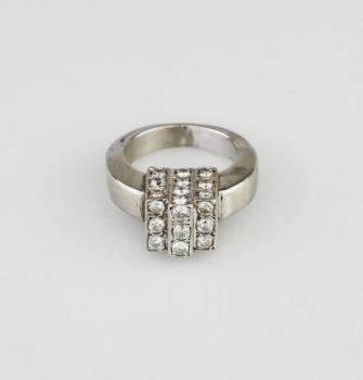 Ring - gold, diamond - 1990 Ring - gold, diamond - 1990