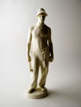 Porcelain Figurine - porcelain - 1920 Porcelain Figurine - porcelain - 1920