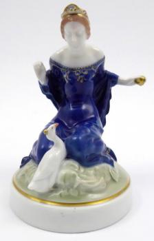 Porcelain Figurine - porcelain - 1923 Porcelain Figurine - porcelain - 1923
