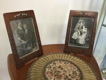 metal decoration - 1900 metal decoration - 1900