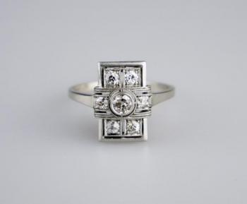 Ring - gold, diamond - 1935 Ring - gold, diamond - 1935