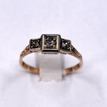 Gold ring with diamonds Gold ring with diamonds